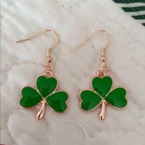 Goldtone and Green Shamrock Earrings